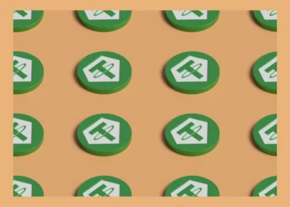 Vários ícones do Tether (USDT) sobre fundo bege, simbolizando a repetição de taxas ocultas no uso da stablecoin