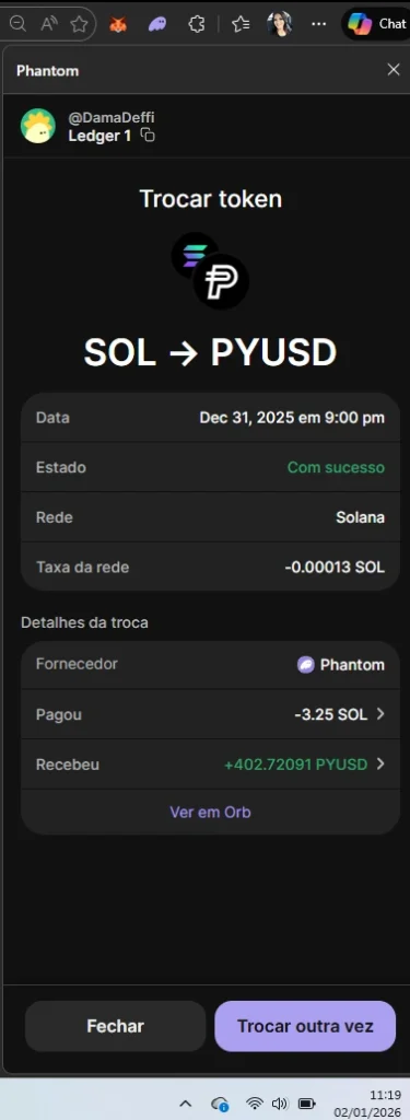 Tela da Phantom Wallet exibindo swap de SOL para PYUSD concluído com sucesso na rede Solana e taxa de rede de 0,00013 SOL